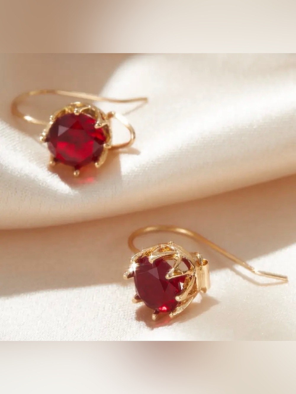 Retro Flower Red Earrings